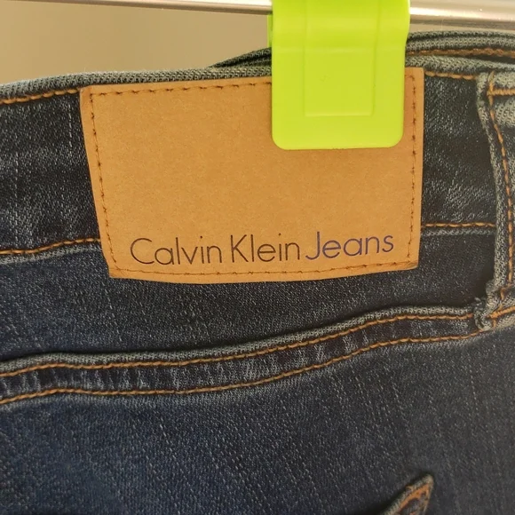 Calvin Klein Jeans. - Picture 5 of 5